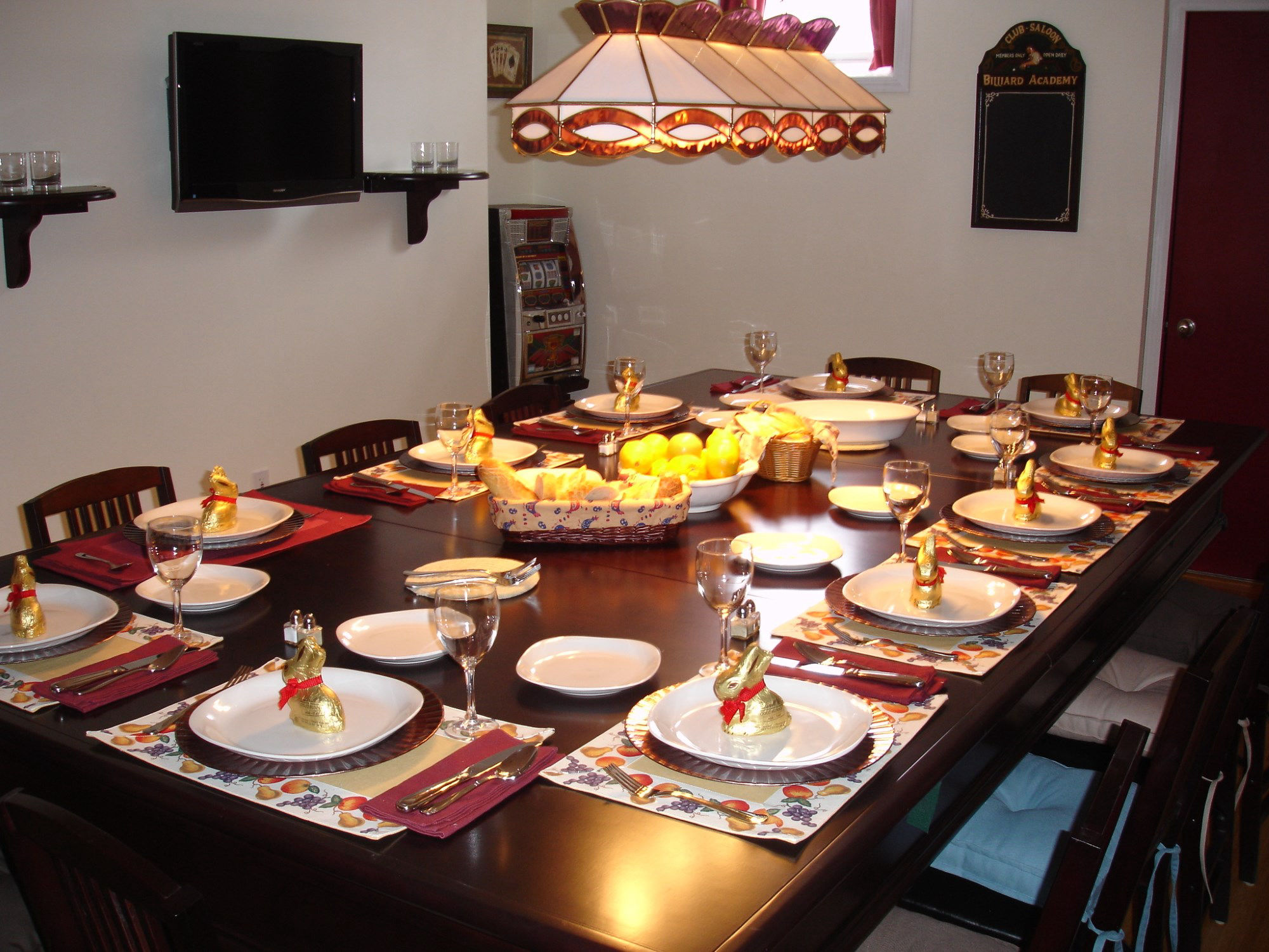 banquet table